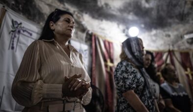 Gazze’deki Hristiyanlar, Noel’i İsrail saldırılarının gölgesinde karşıladı