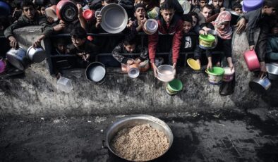 UNRWA: Gazze halkı aç ve yiyecek temin etme konusunda çaresiz