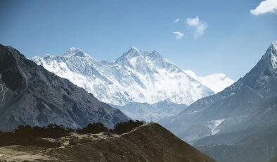 “Himalaya buzullarının erimesi iklim değişikliğinin etkilerini azaltıyor olabilir”