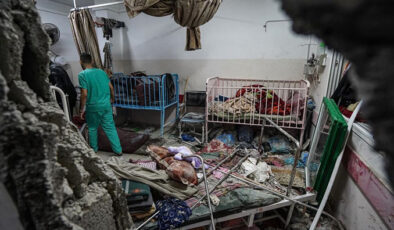 İsrail, Nasır Hastanesine top ateşiyle saldırdı