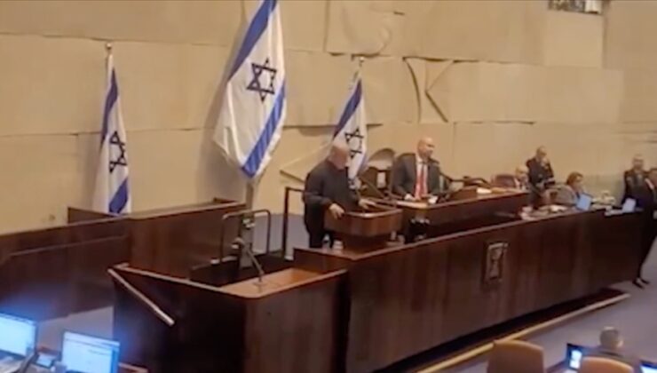 Netanyahu’nun meclisteki konuşması protesto edildi