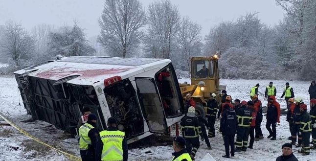 Kastamonu’da yolcu otobüsü devrildi: Çok sayıda can kaybı ve yaralı var