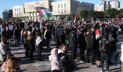 Arnavutluk’ta Filistin’e destek gösterisi düzenlendi