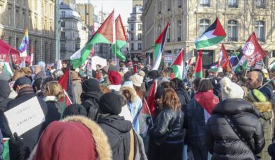 Brüksel’de bitecek Filistin’e destek yürüyüşü Paris’te başladı