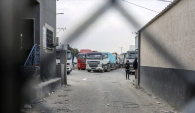 İsrailliler, insani yardımların Gazze’ye girişine engel olmaya çalışıyor