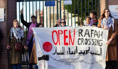 Hollanda’da, Refah Sınır Kapısı’nın açılması talebiyle gösteri düzenlendi