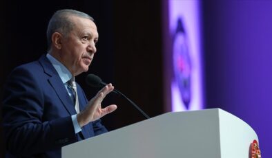 Erdoğan: Türkiye Cumhuriyeti ihaneti ve terörü kimsenin yanına kar bırakmaz