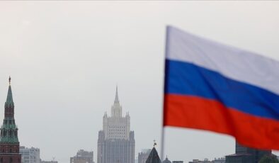 Wall Street Journal muhabiri Rusya’da 3 ay daha tutuklu kalacak