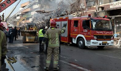 Tahran’da özel bir hastanede büyük bir yangın çıktı