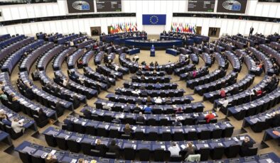 Avrupa Parlamentosu milletvekillerinden AB’ye eleştiri