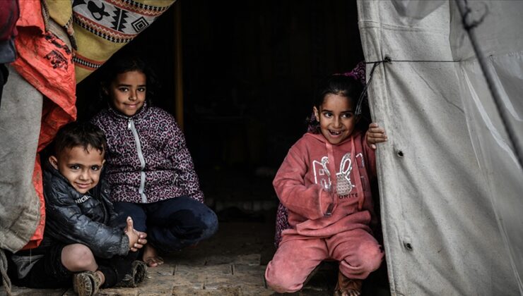 UNRWA: Gazze’de yarım milyondan fazla çocuk eğitim alamıyor