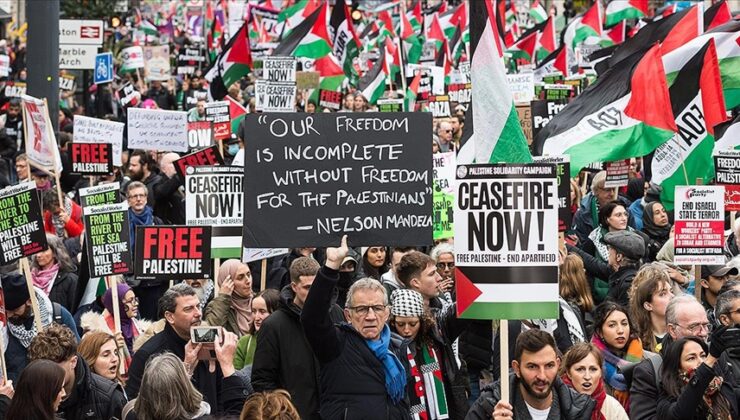 İngiltere’de yüz binlerce kişi Gazze için yürüdü