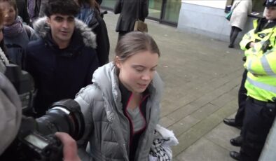 Greta Thunberg,  “kamu düzenini bozma” davasında beraat etti