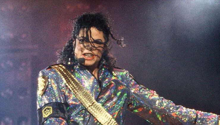 Michael Jackson’ın müzik kataloğunun yarısı rekor fiyata satıldı
