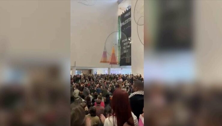 New York’ta Filistin destekçileri, Modern Sanat Müzesi’ni işgal etti