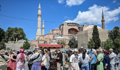 BBC Türkiye’ye gelen yabancı turist sayısındaki artışa dikkati çekti