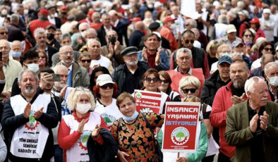 DİSK, İstanbul’da “Emekli Buluşması” etkinliği düzenledi