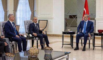 Bakan Fidan, Irak Türkmen Cephesi Başkanı Hasan Turan ile bir araya geldi