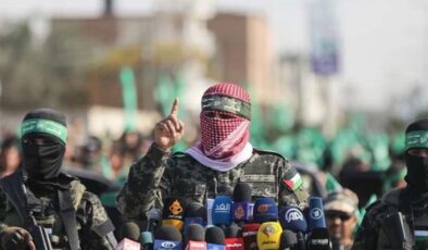 İran’ın saldırısı sonrası Hamas’tan ilk açıklama: ‘Doğal hakkı’