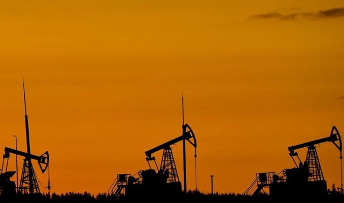 Brent petrolün varil fiyatı yılın ilk çeyreğinde yüzde 12,91 arttı