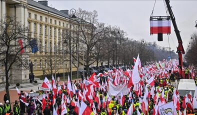 Polonya’da çiftçiler, AB’nin tarım politikalarını yine protesto etti