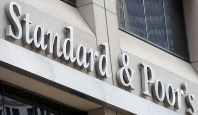 Standard & Poor’s Türkiye’nin kredi notunu yükseltti