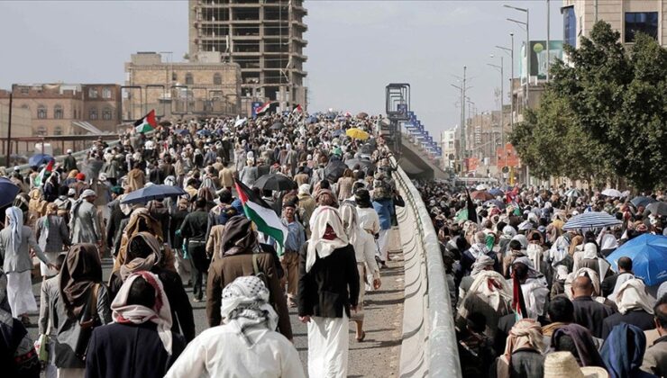Yemen’de binlerce kişi, Gazze’ye destek için gösteri düzenledi