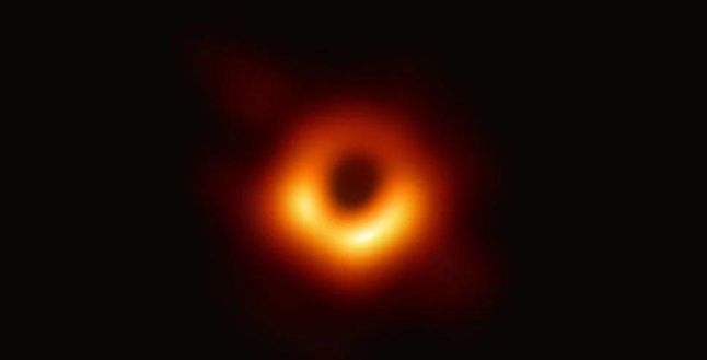 Samanyolu Galaksisi’ndeki kara deliğin en net fotoğrafı paylaşıldı