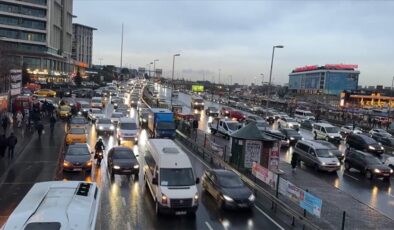 İstanbul’da trafik yoğunluğu yüzde 83’e çıktı