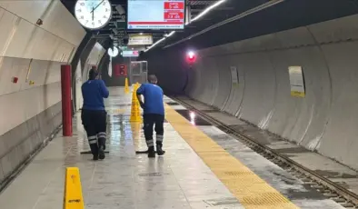 Bahçelievler’de metro istasyonunu su bastı