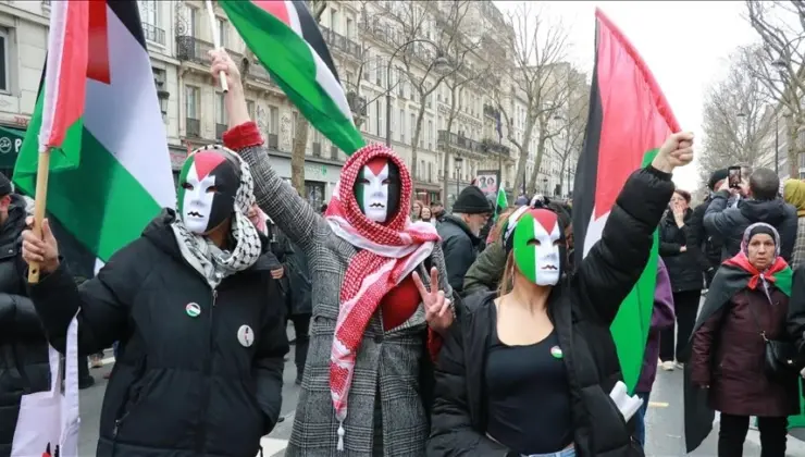 Fransa’da “Filistinlilerle dayanışma ifadeleri” kısıtlanıyor