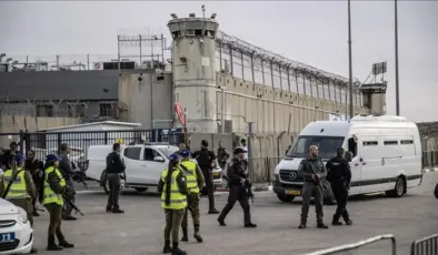“İsrail hapishanelerindeki tutuklular ‘vahşi ihlallere’ maruz kalıyor”