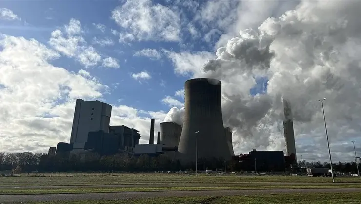 Dünyada Kapatılacak kömür santralleriyle 1,4 milyar ton karbon emisyonu engellenecek
