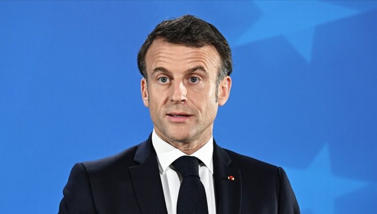 Fransa Cumhurbaşkanı aşırı sağ parti konusunda uyardı