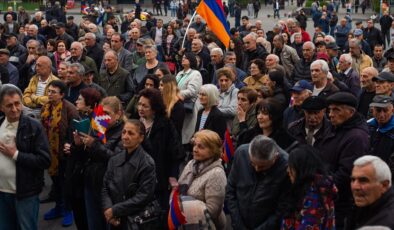 Ermenistan’da Paşinyan yönetimi karşıtı eylemler sürüyor