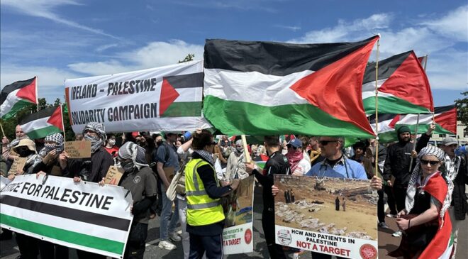 İrlanda’da Filistin’e destek gösterileri devam ediyor