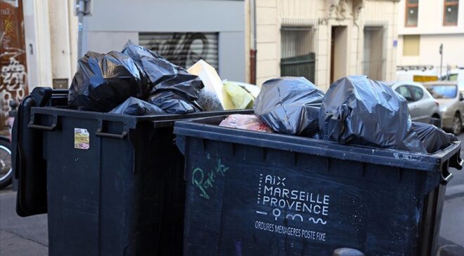 Fransa’da temizlik işçilerinin grevi devam ediyor