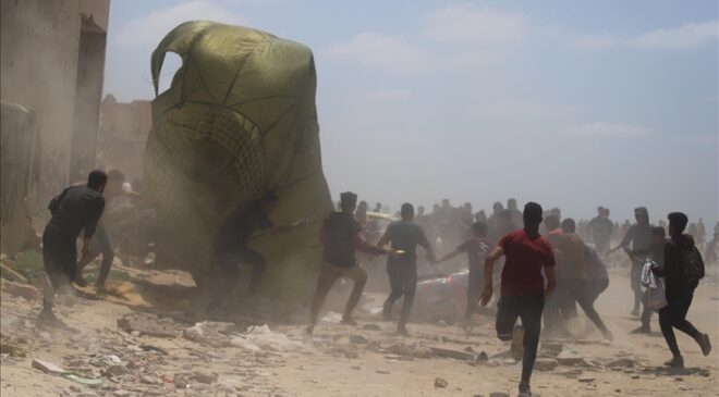 Gazze’de yardım paraşütü faciası