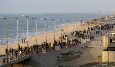 Gazze’deki geçici limandaki hasar nedeniyle yardımlar askıya alındı