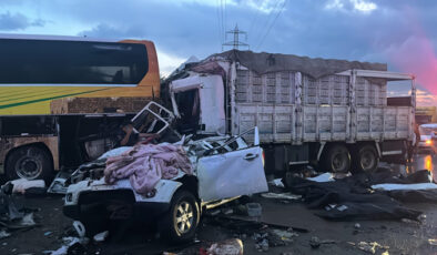 Mersin’deki zincirleme trafik kazasında ölü sayısı 12’ye çıktı