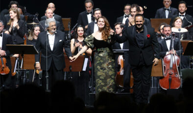 Dünyaca ünlü müzisyenler İş Bankası’nın 100. Yıl Gala Konseri için sahnedeydi