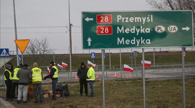 Polonya’dan Rusya sınırına 2,5 milyar dolarlık yatırım