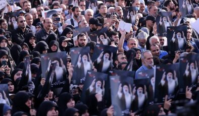 Reisi için Tahran’da matem töreni düzenlendi