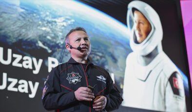 Türkiye’nin ilk astronotu Alper Gezeravcı gençlere seslendi
