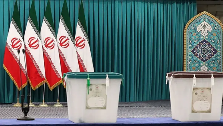 Reisi’nin ölümü sonrası İran’da koltuk kapma yarışı başladı