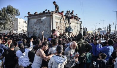 Ürdün, Gazze’ye 92 kamyon gıda ve tıbbi malzeme gönderdi