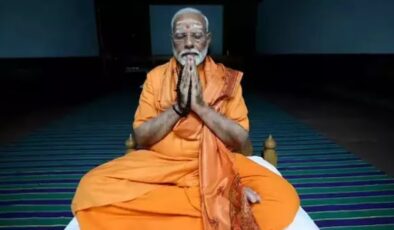Başbakan, seçimin ortasında meditasyona başladı
