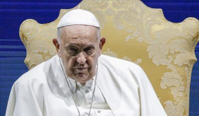 Papa’dan İran Cumhurbaşkanı Reisi için taziye mesajı