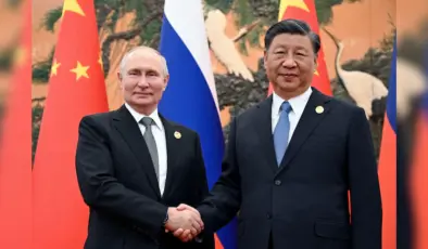 Çin ve Rusya, Putin’in ziyaretinde “öncelikli ortaklık” vurgusu yaptı