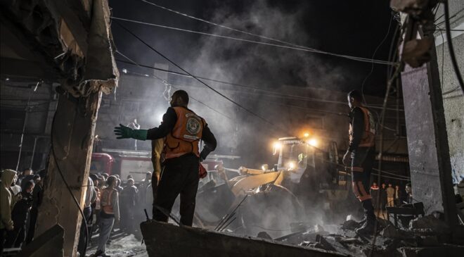 İsrail ordusunun Refah’ı bombalaması sonucu 6 kişi öldü